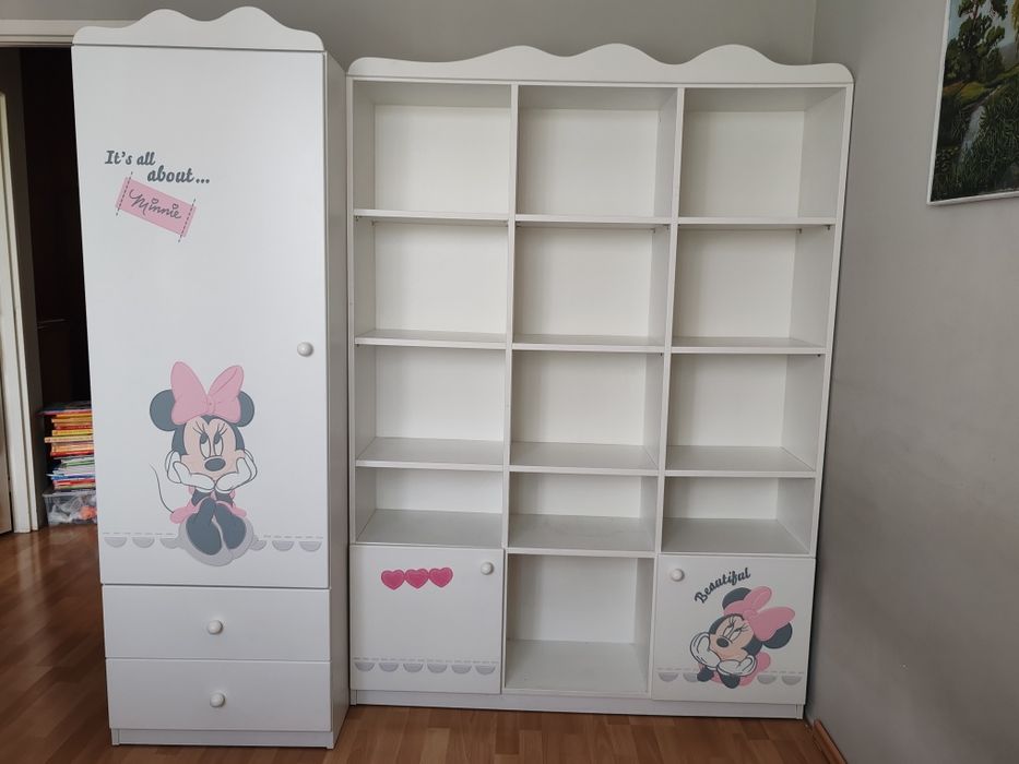 Białe meble myszka minnie, Meblik