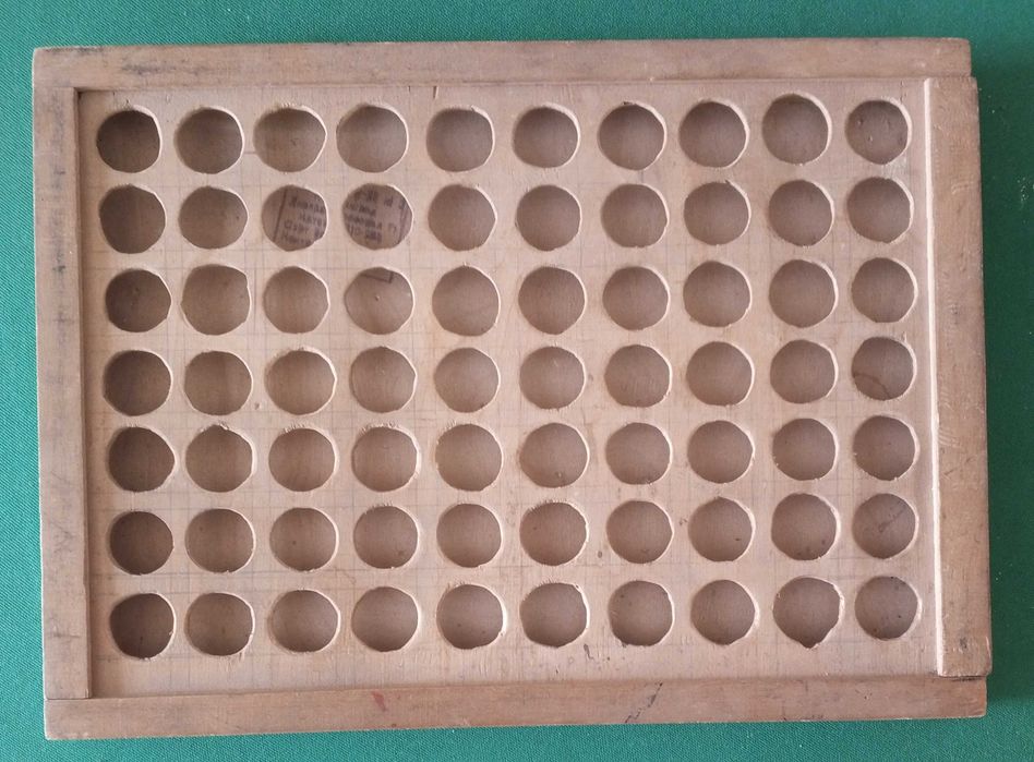 Органайзер для охотничьих патронов и картонные гильзы 12 кал. (СССР)