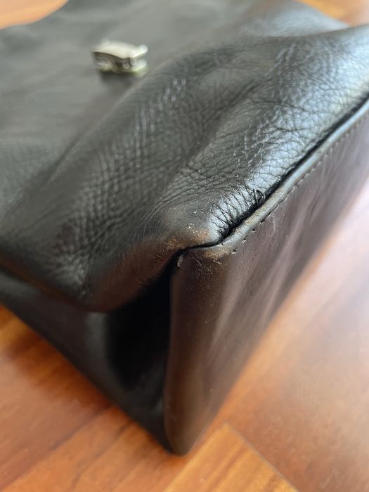 Mala em couro feminina