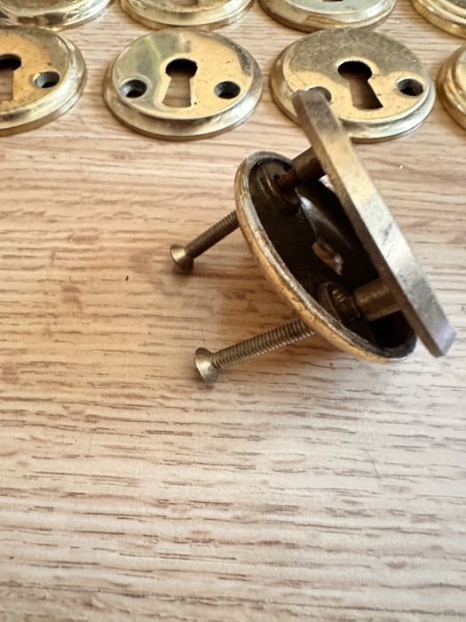 Фурнитура для мебели