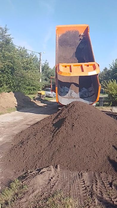 Ziemia ogrodowa przesiewana humus czarnoziem