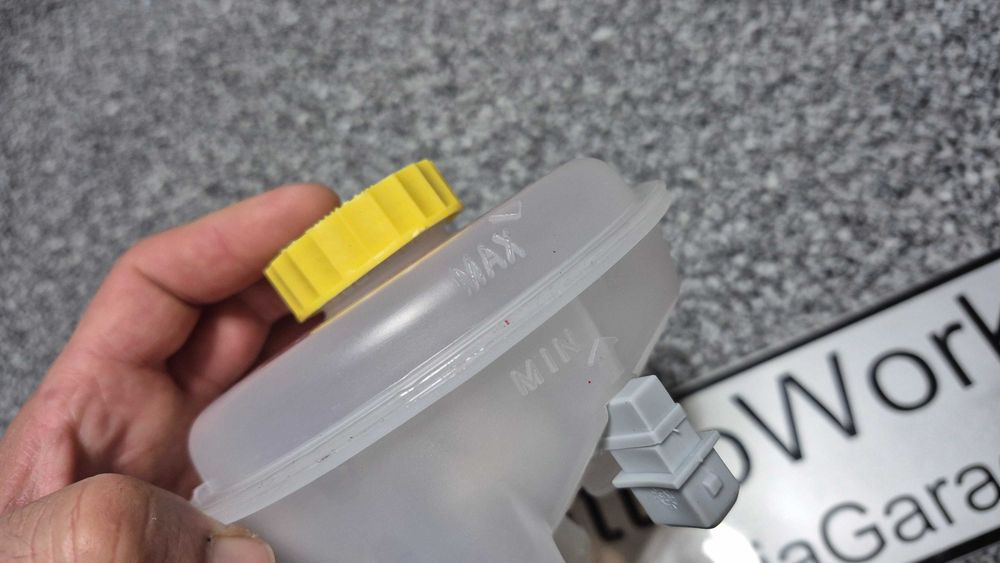 Reservatório Líquido Travões Audi A4 B5 A6 C4 Passat B5 FEBI Bilstein 26658 Novo