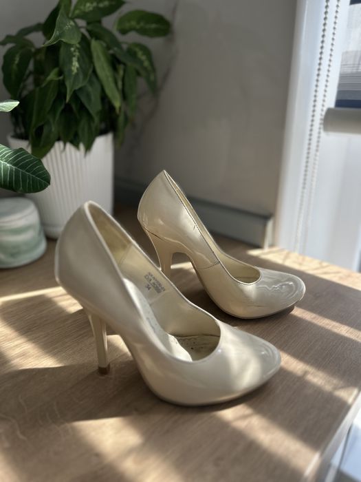 Туфлі (бежеві, Eva Rossi), 34 розмір