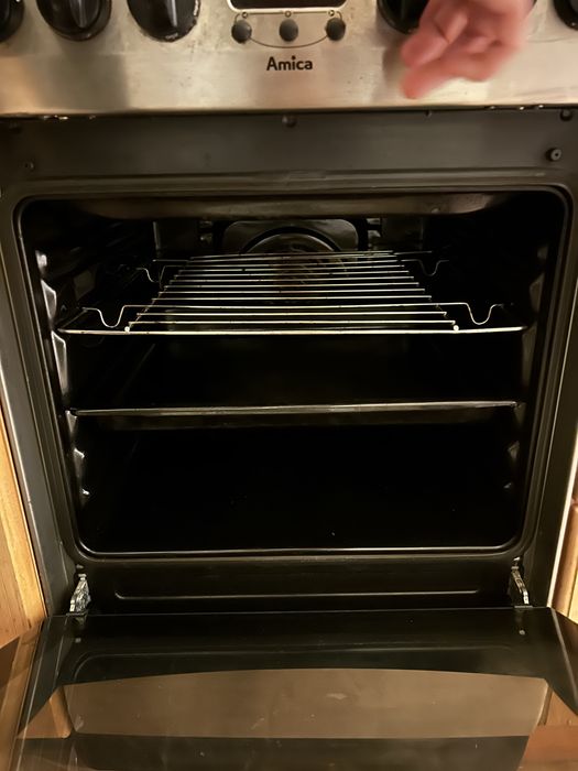 Kuchenka gazowo-elektryczna Amica srebrna wolnostojąca