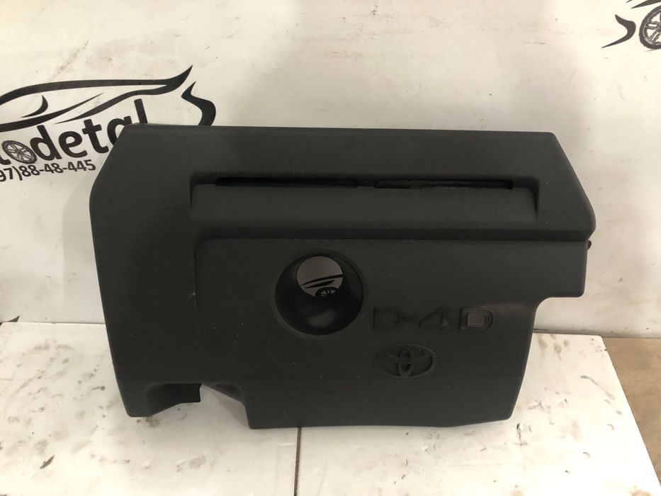 Кришка двигуна Toyota RAV4 2.2d 2012-15 моторна кришка