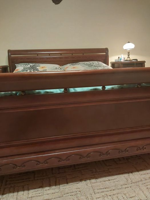 Drewniane łóżko 160/200 ze stelażem