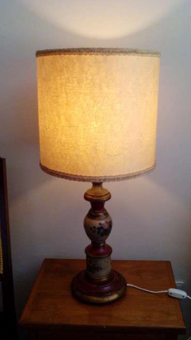 Candeeiro mesa madeira vintage pintado à mão