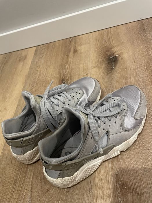 Nike Huarache szare/srebrne