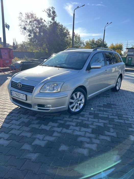 Продам Toyota avensis