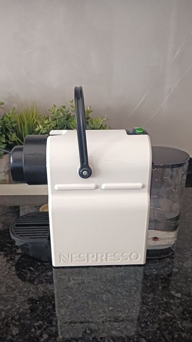 Máquina de café Nespresso KRUPS