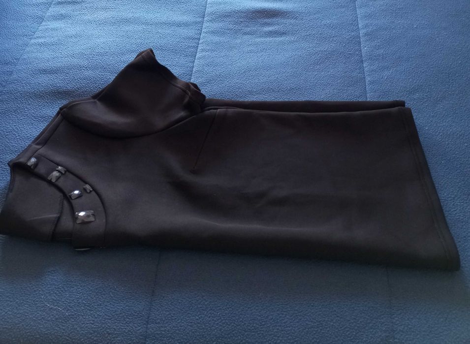 Blusas; leggings e echarpe