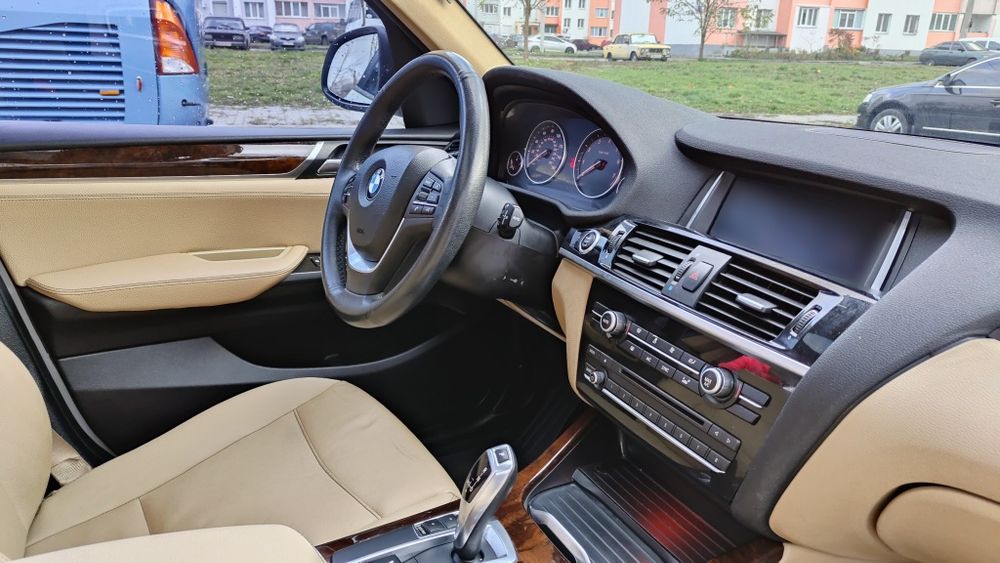 BMW X3 2017  2комплекта резины