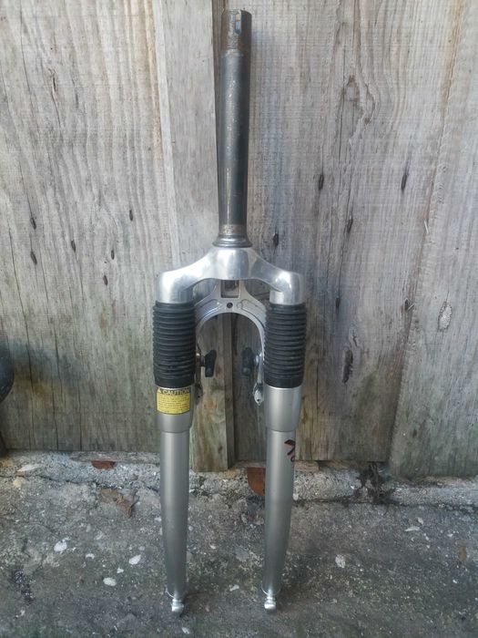 Suspensão 26" de bicicleta de cidade.
