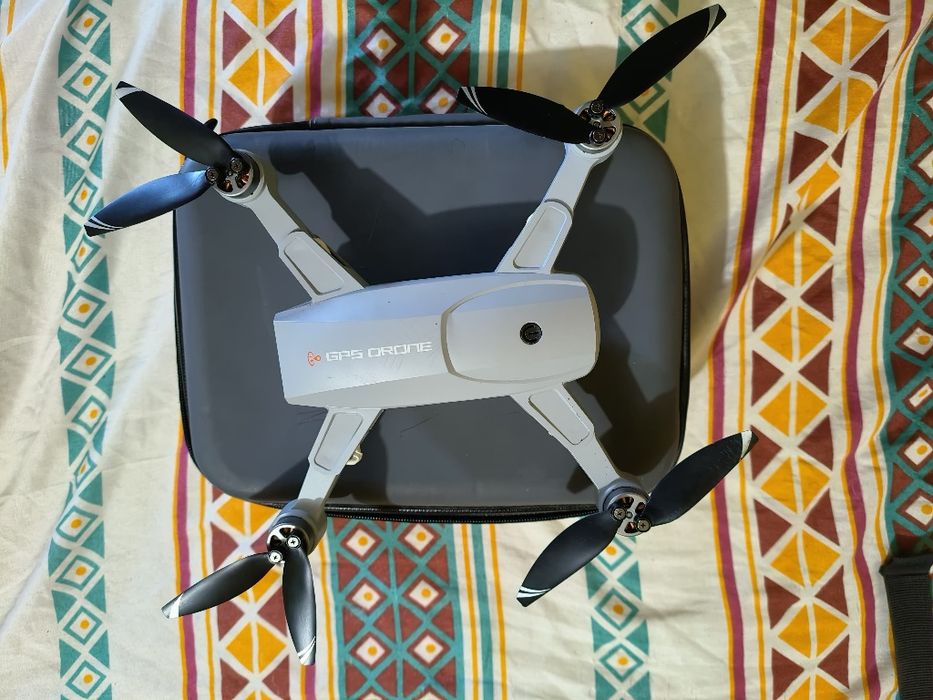 Drone avariado para peças ou reparo