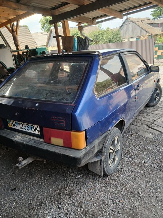 Авто на ходу газ.бензин.