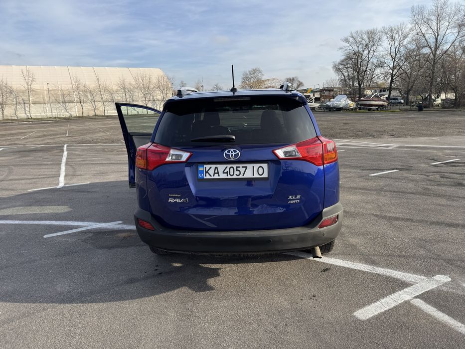 RAV 4 продам надійне автомобіль