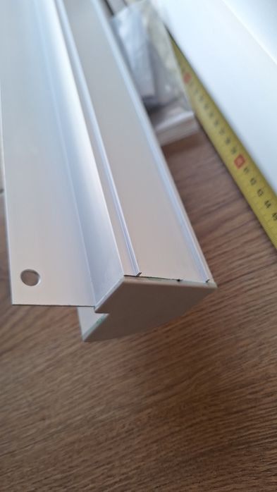 Mocowanie  uchwyt aluminiowy paneli słonecznych kamper