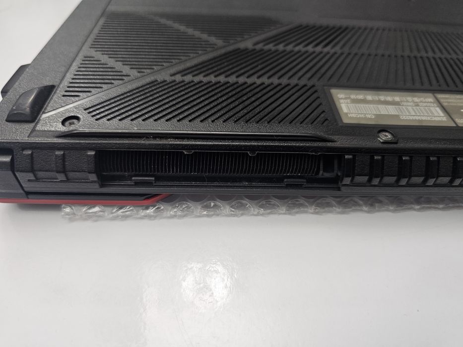 Ноутбук Asus FX504D(I7-8750, GTX1050, 16Gb, 240+320,FullHD)