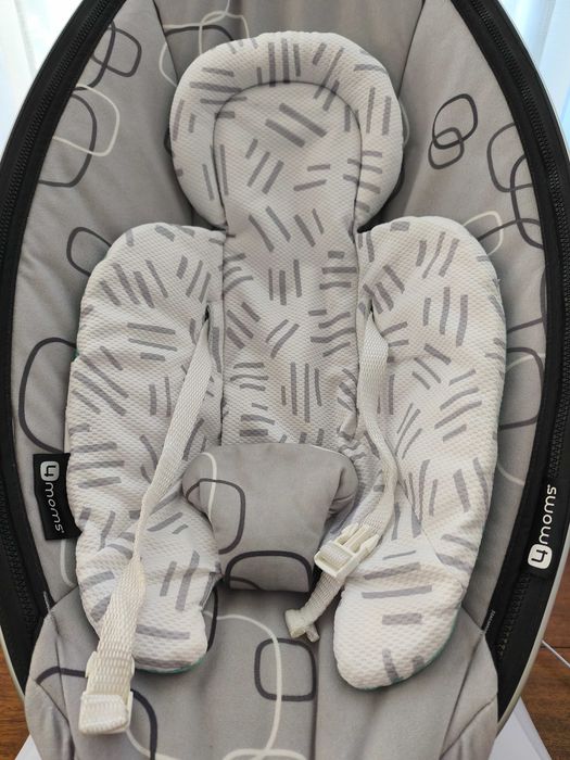 Espreguiçadeira mamaRoo 4moms (com redutor)