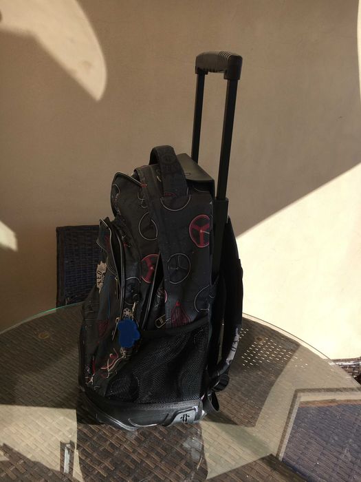 Vendo trolei da marca Totto