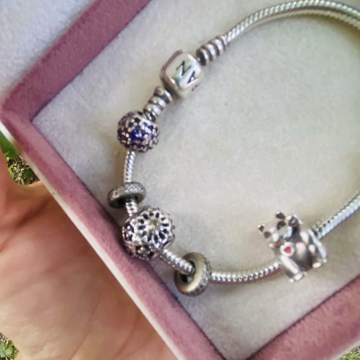 Продам браслет Pandora