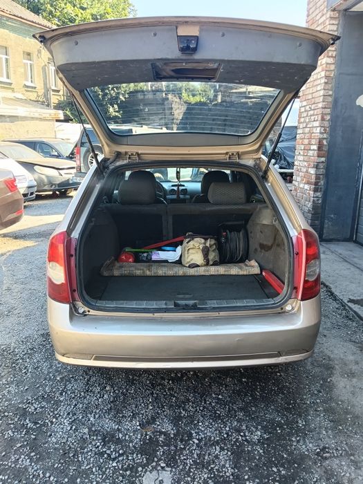 Продам или обменяю Lacetti 1.8