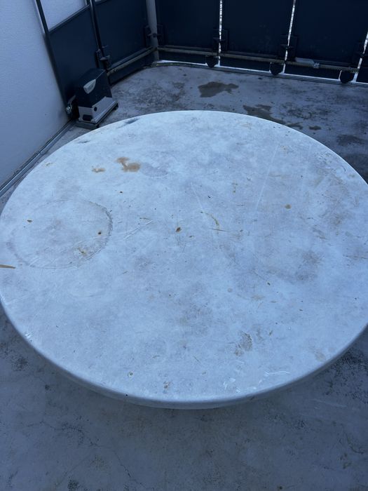 OFEREÇO Mesa de Resina de Jardim Ultra Resistente