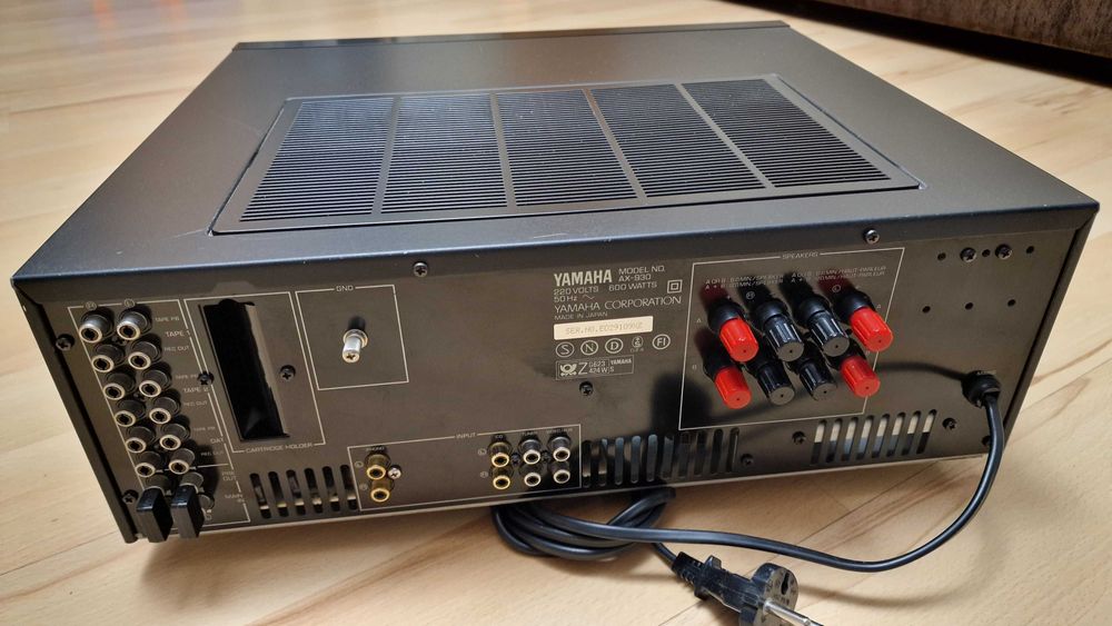 Yamaha AX-930 wzmacniacz