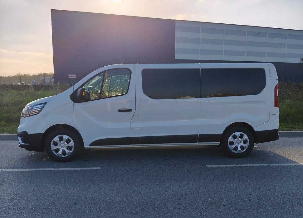 Wynajem - Renault Trafic 2022r | 9 osób | niski przebieg | GoCar Kiełczów