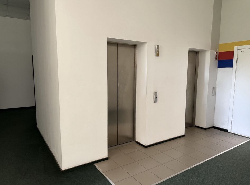 Продаж БІЗНЕС ЦЕНТРУ”KRAKOW”та Ресторанно-Готельного Комплексу /в КИЄВІ на Берестейському шосе