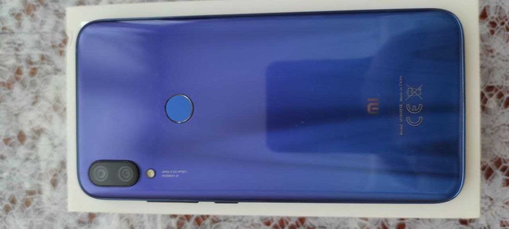 Продам телефон в хорошем состоянии.