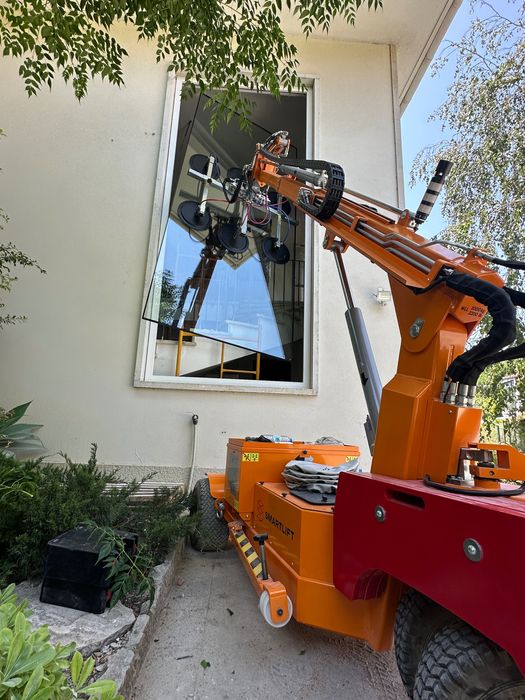 Serviço de montagem  com Robot capacidade 1 ton. Tecnocurado.pt