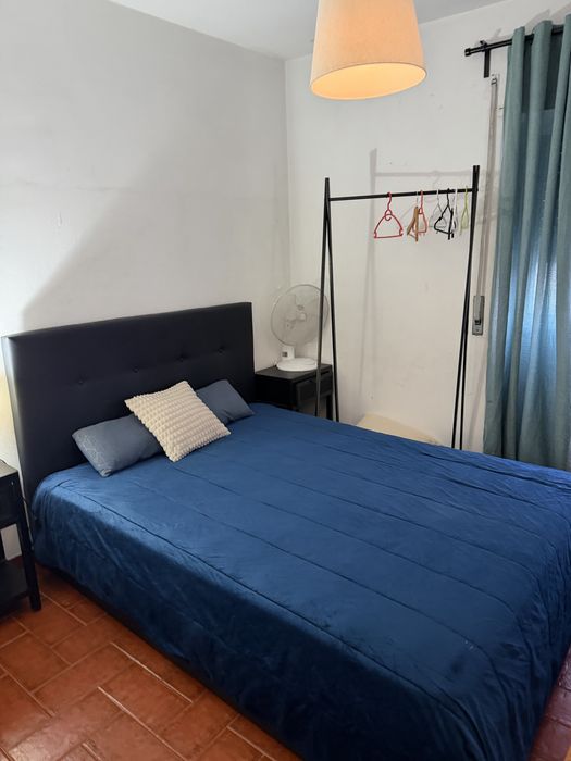 Quarto em apartamento familiar