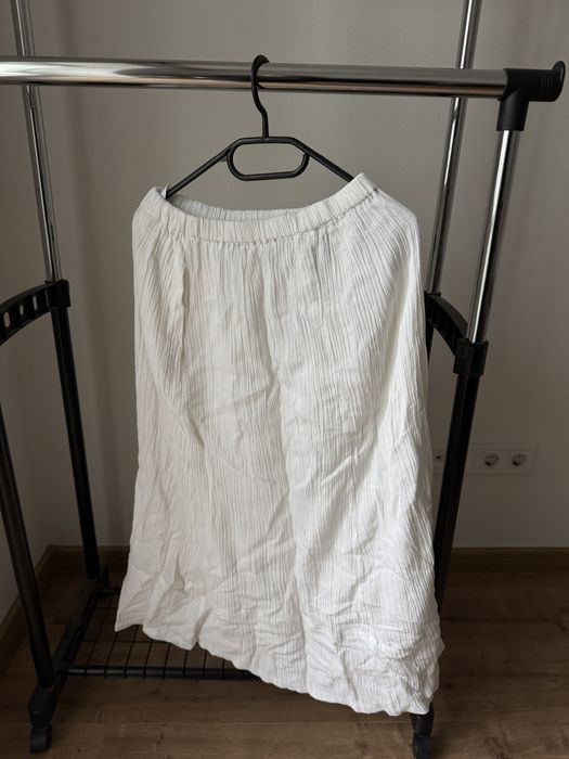 Спідниця біла плісерована з підюбником