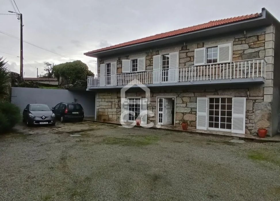 Fantástica Moradia T3 às Termas de São Vicente