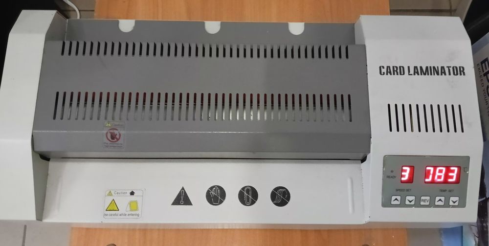 Ламинатор в хорошем состоянии