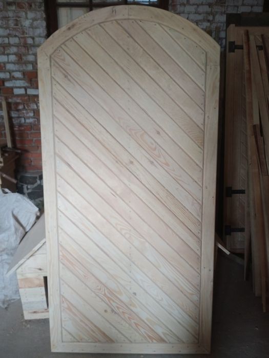 Виготовлення виробів з дерева(двері,альтанки,столи,ліжка,лавки,буди)