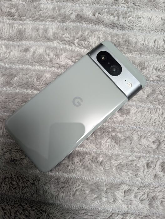 Google pixel 8,  8•128