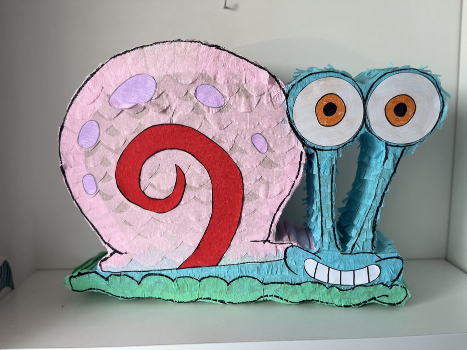 Piniata urodzinowa - Ślimak Gacuś z bajki Spongebob