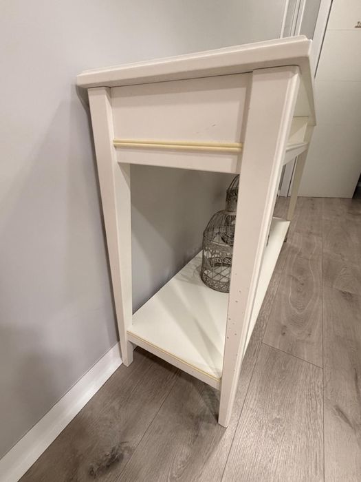 Aparador na cor branca