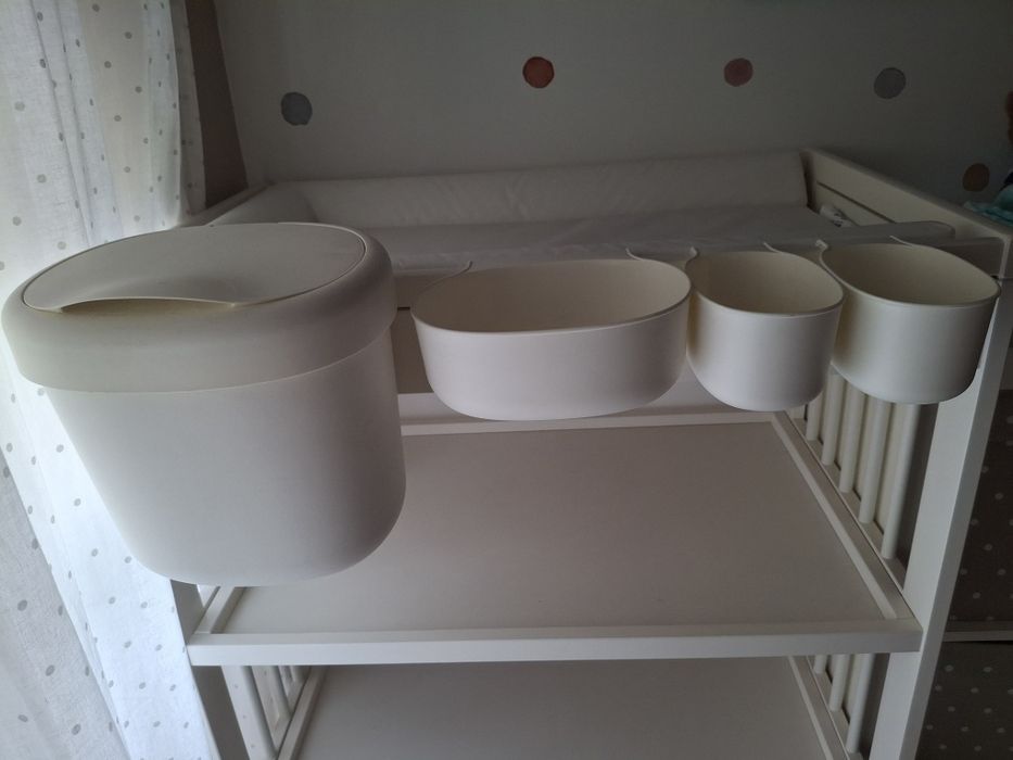 Trocador, colchao, capa e acessorios