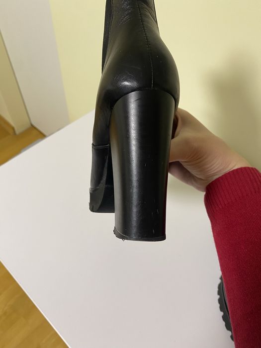 Ботільйни шкіряні mida