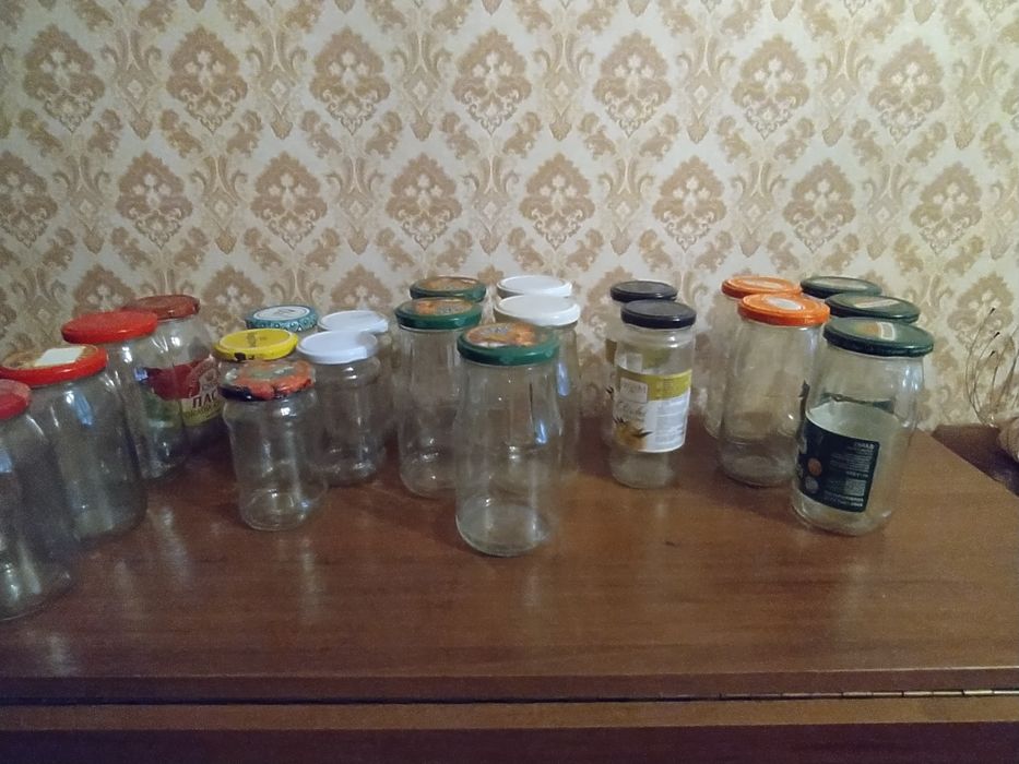 Банки для различных целей.