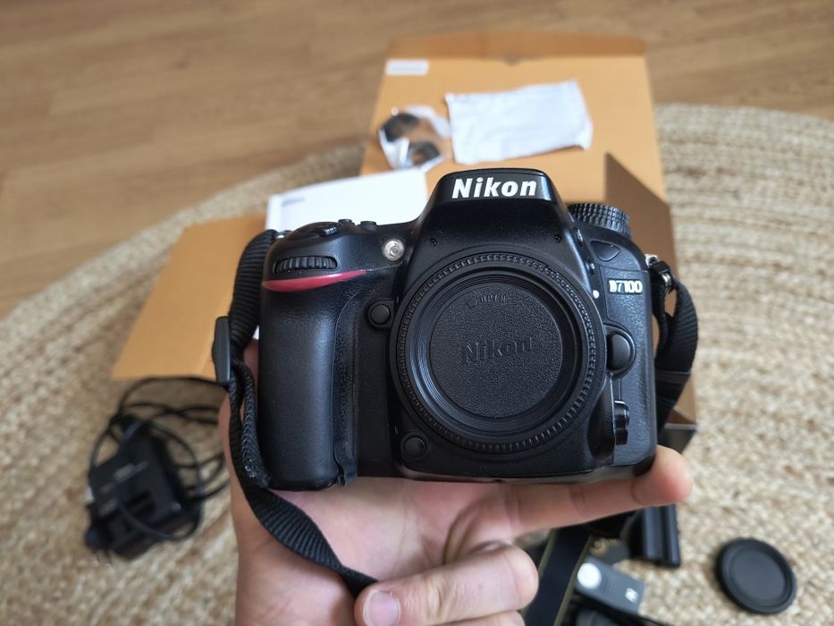 Aparat Nikon D7100 27k przebiegu (opcjonalnie z obiektywem)