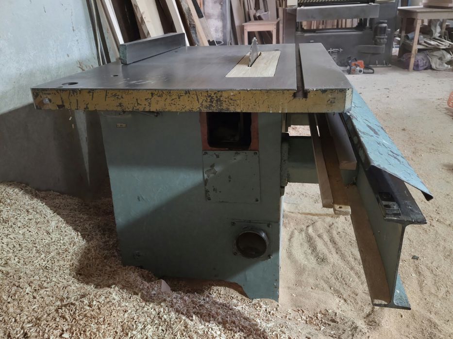 циркулярка для деревообробки