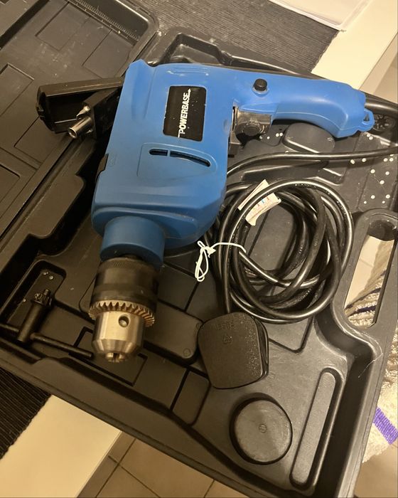 Furadeira Powerbase 710w