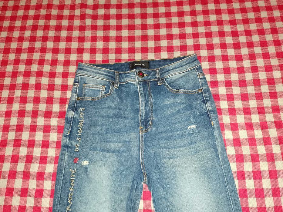 Spodnie damskie jeans Desigual rozmiar XS