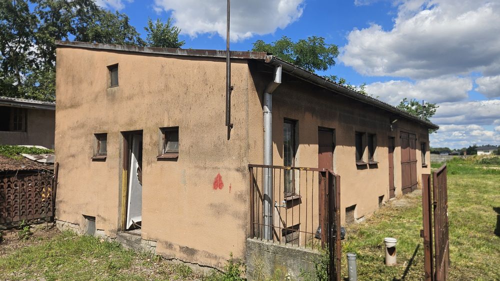 Wynajme garaz budynek magazyn w Strzale