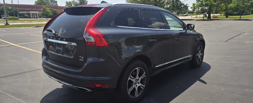 Volvo Xc60      2015