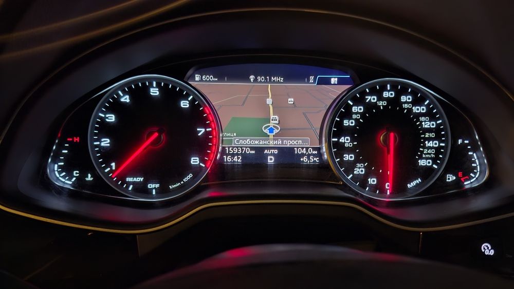 Продам Ауди Q7 m